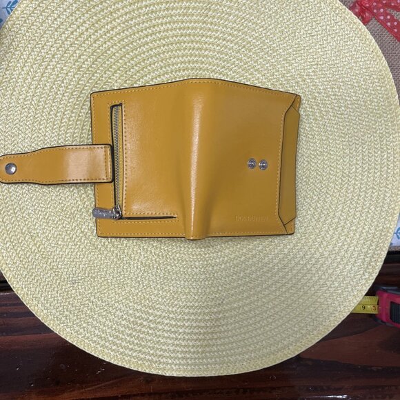 NWOT Bostanten Gold/Yellow Camel Leather Bifold Wallet with Zipper Coin Pocket - Picture 4 of 7